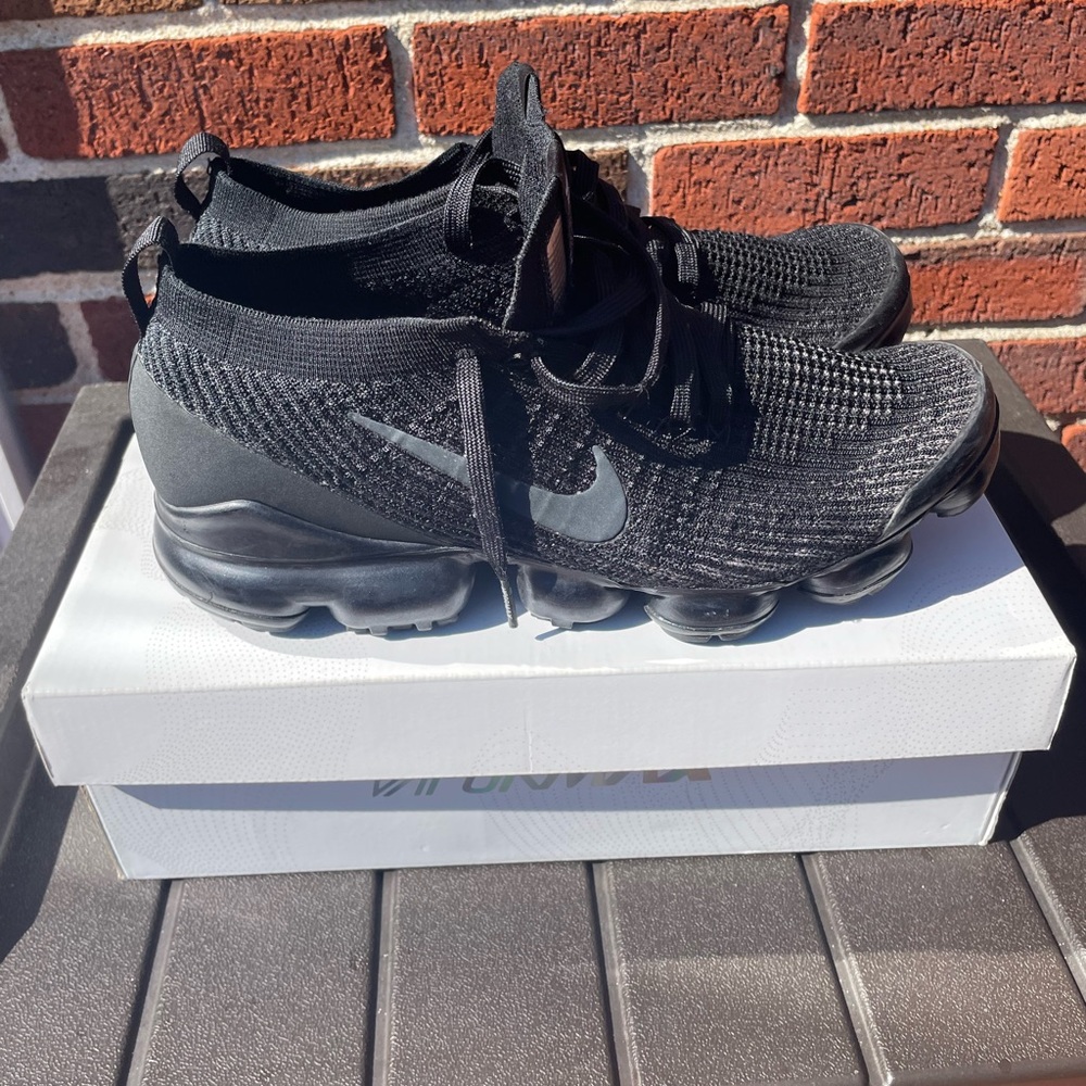 Nike Black Athletic Shoes